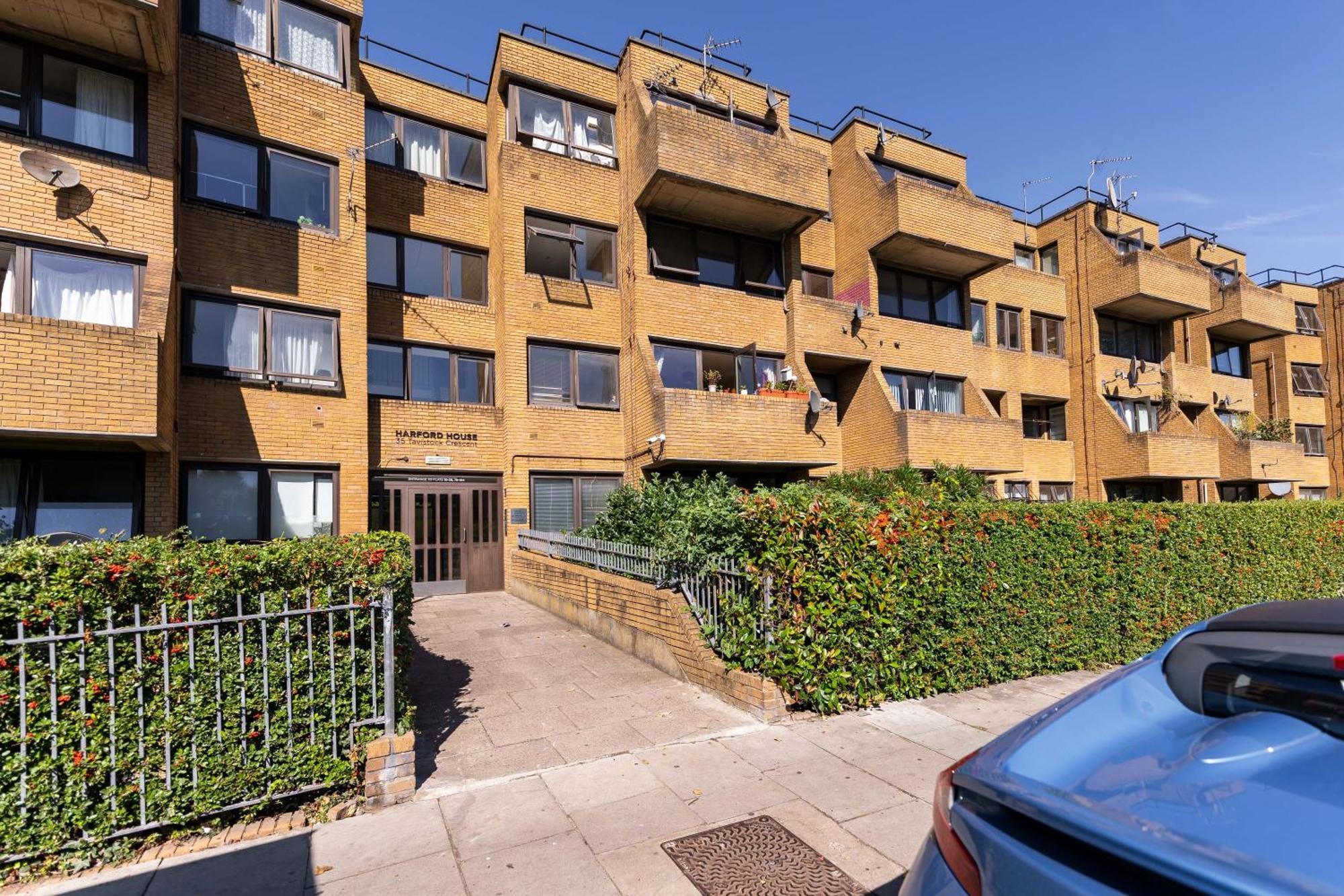 Luxury 3 Bedroom Flat With Balcony In Westbourne Park ロンドン エクステリア 写真
