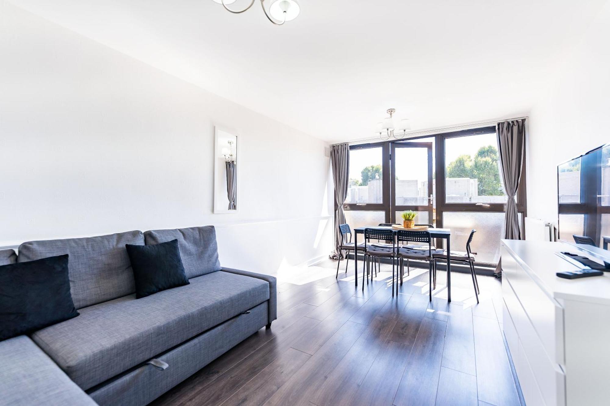 Luxury 3 Bedroom Flat With Balcony In Westbourne Park ロンドン エクステリア 写真