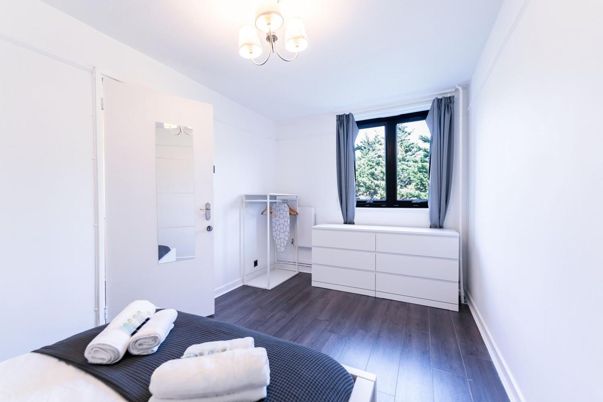 Luxury 3 Bedroom Flat With Balcony In Westbourne Park ロンドン エクステリア 写真
