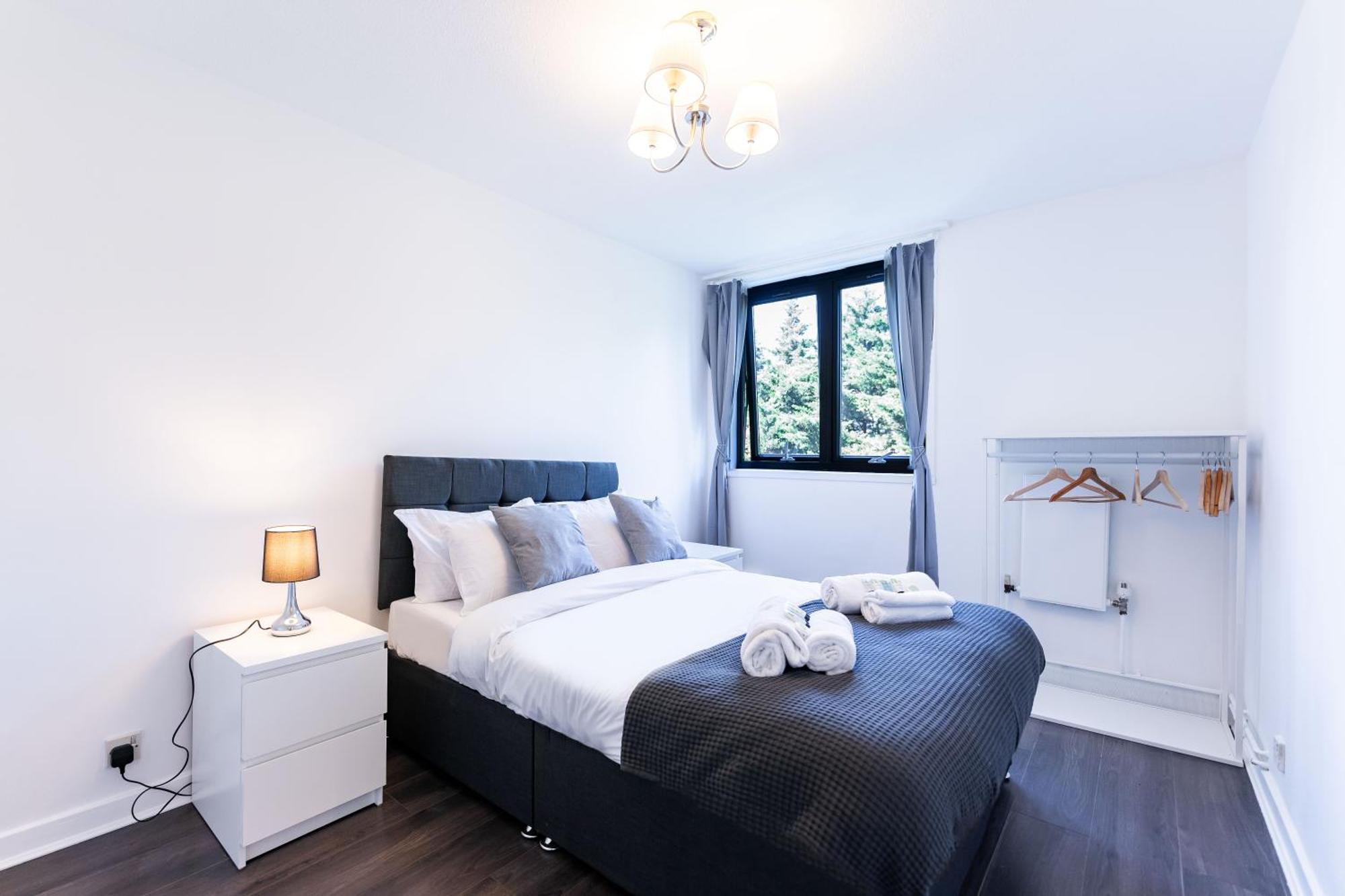 Luxury 3 Bedroom Flat With Balcony In Westbourne Park ロンドン エクステリア 写真