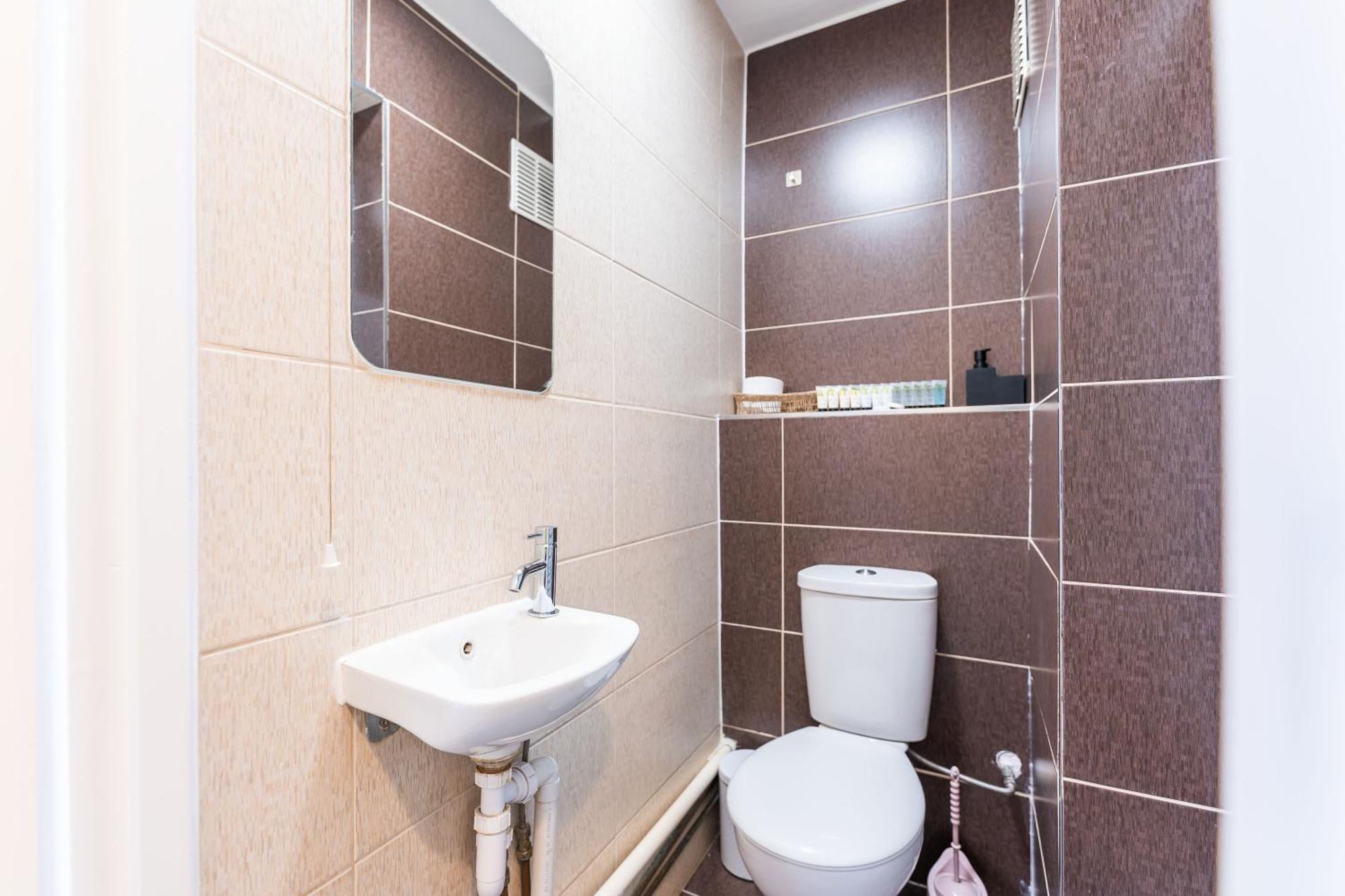 Luxury 3 Bedroom Flat With Balcony In Westbourne Park ロンドン エクステリア 写真
